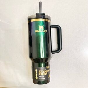 NEW Stanley x Wicked 40oz tumbler in -Elphaba For Good